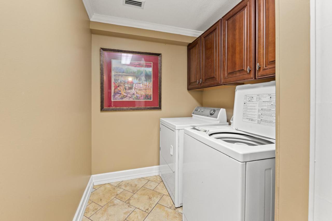 Gulf Front Master Bedroom! 2 Pools & Hot Tubs! Sleeps 8! Panama City Beach Buitenkant foto